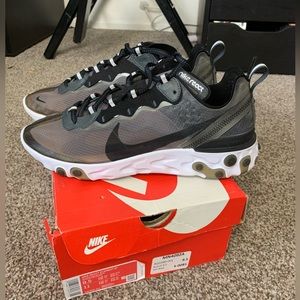 Nike React Element 87 Anthracite size 9.5 Mens